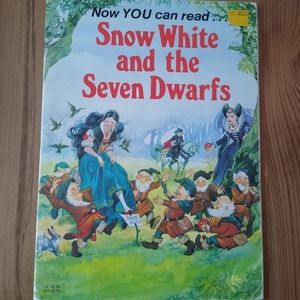 Snow White and Seven Dwarfs Book